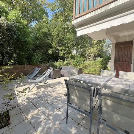 à - Proche Du Moulleau Avec Terrasse - Fr-1-474-281 *