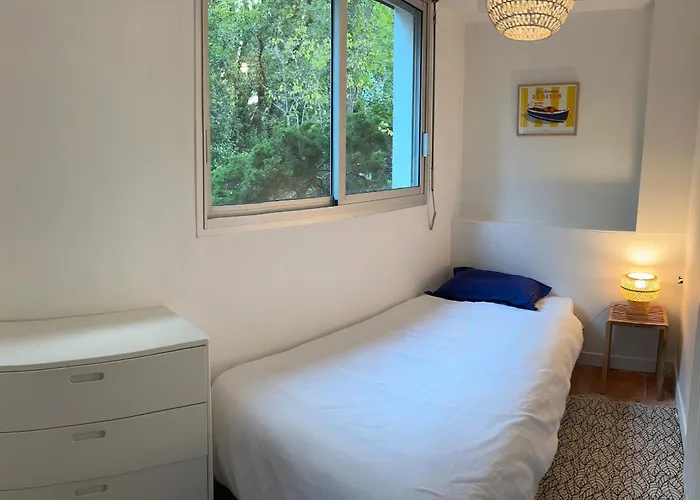 à - Proche Du Moulleau Avec Terrasse - Fr-1-474-281 *